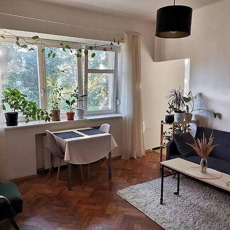 Cozy Studio In The City Centre Near Train Station บราติสลาวา ภายนอก รูปภาพ